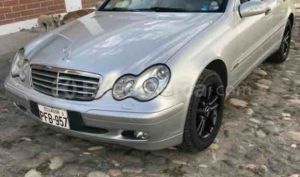 Mercedes Benz—™ C200 2004