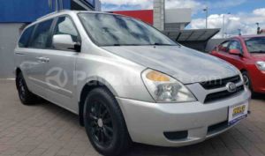 Kia Grand Carnival 2013
