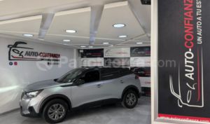 foto de Autos marca Peugeot seminuevo modelo 2008 FIN L año 2024