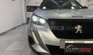 foto de Autos marca Peugeot seminuevo modelo 2008 año 2024
