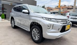 foto de Autos marca Mitsubishi seminuevo modelo Montero Sport año 2023 en Ambato