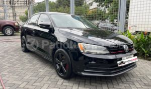 foto de Volkswagen Jetta 163VJ1 2016