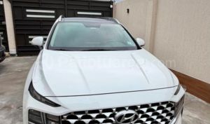 foto de Autos marca Hyundai seminuevo modelo Santa Fe 4x2 año 2022