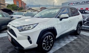 foto de Toyota RAV4 LS 2020