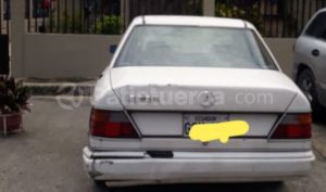 Mercedes Benz—™ 230E 1988