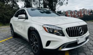 foto de Autos marca Mercedes Benz seminuevo modelo GLA 250 año 2017
