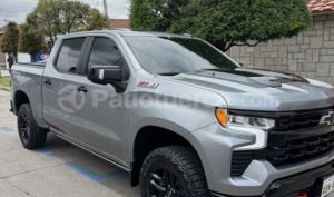 foto de Autos marca Chevrolet seminuevo modelo Silverado Trailboss Z71 AC año 2024 en Cuenca