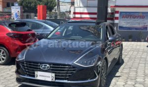 foto de Autos marca Hyundai seminuevo modelo Sonata Limited año 2022 en Quito