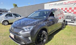 foto de Autos marca Toyota seminuevo modelo RAV 4 año 2017 en Quito