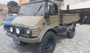 Mercedes Benz—™ Unimog 1000 1990