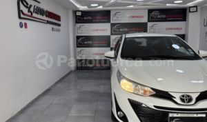 foto de Autos marca Toyota seminuevo modelo Yaris HB año 2019 en Quito