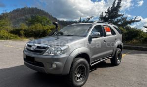 foto de Toyota Fortuner 2007