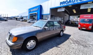 Mercedes Benz—™ 300E 1990