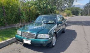 Mercedes Benz—™ C220 1994