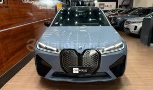 foto de Autos marca BMW seminuevo modelo IX XDRIVE 40 año 2024 en Quito