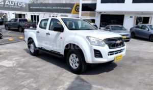 foto de Autos marca Chevrolet seminuevo modelo D-max Crdi 2.5 CD 4x4 TM Diesel año 2023