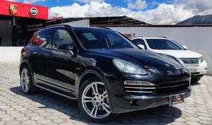 Porsche Cayenne GTS 2011