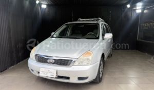 foto de Kia Carnival 2015