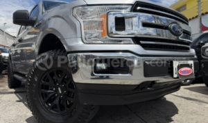foto de Ford F150 XLT 4X4 2020