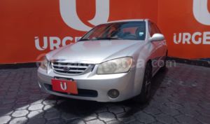 Kia Cerato 2005