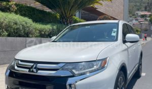 foto de Autos marca Mitsubishi seminuevo modelo Outlander año 2016