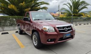 foto de Autos marca Mazda seminuevo modelo BT-50 CS 2.2 año 2014 en Ambato