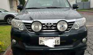 Toyota Fortuner 2.7 2014