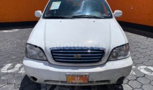 foto de Autos marca Kia seminuevo modelo Carnival año 2002 en Quito