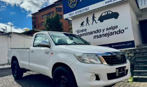 Toyota Hilux CS 4x2 2014