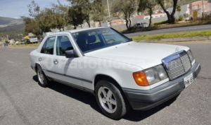 Mercedes Benz—™ 230E 1986