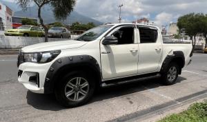 Toyota Hilux SR AC CD 2018