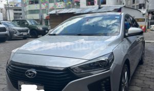 foto de Autos marca Hyundai seminuevo modelo Ioniq Hybrid año 2019