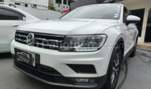 foto de Autos marca Volkswagen seminuevo modelo TIGUAN COMFORTLINE año 2020