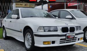 BMW 328i 1998