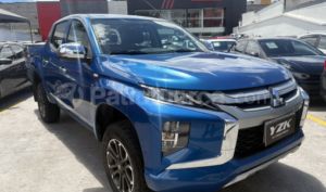foto de Autos marca Mitsubishi seminuevo modelo L200 HIRIDER año 2022