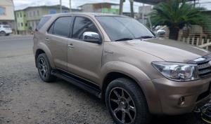 Toyota Fortuner 2.7 2012