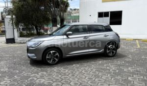foto de Autos marca Suzuki seminuevo modelo Swift GLX año 2027