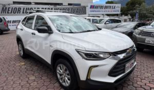 foto de Chevrolet Tracker LS 2022