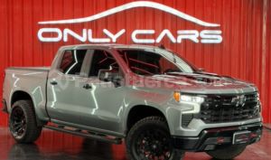 foto de Autos marca Chevrolet seminuevo modelo Silverado Trailboss Z71 AC año 2023 en Quito