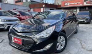 foto de Autos marca Hyundai seminuevo modelo Sonata Hybrid año 2015 en Quito