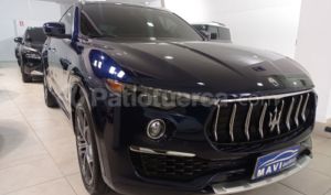 foto de Autos marca Maserati seminuevo modelo Levante Gran Lusso SQ4 año 2020 en Quito