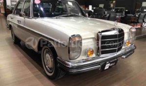 Mercedes Benz—™ 200 1969