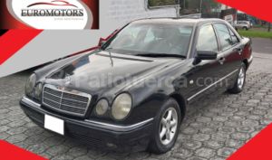 Mercedes Benz—™ E240 1998