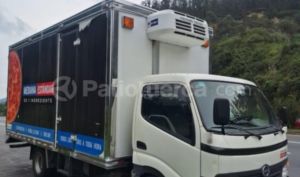 foto de Pesados marca Hino seminuevo modelo DUTRO 816 año 2007 en Quito