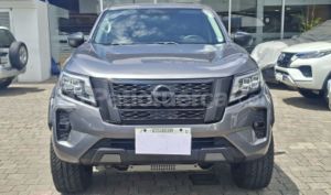 foto de Nissan Frontier XE 2020