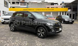 foto de Autos marca Volkswagen seminuevo modelo T-CROSS CONFORTLINE año 2021 en Quito
