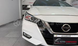 foto de Autos marca Nissan seminuevo modelo Versa año 2021