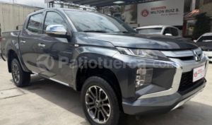 foto de Autos marca Mitsubishi seminuevo modelo L200 HIRIDER año 2024