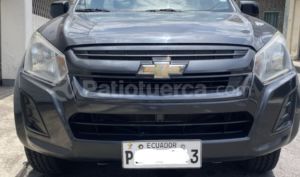 foto de Autos marca Chevrolet seminuevo modelo D-MAX 4X4 CS año 2024 en Quito