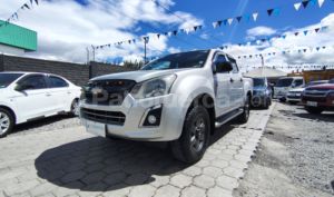 foto de Autos marca Chevrolet seminuevo modelo D-MAX CRDI HI RIDE año 2022 en Ambato
